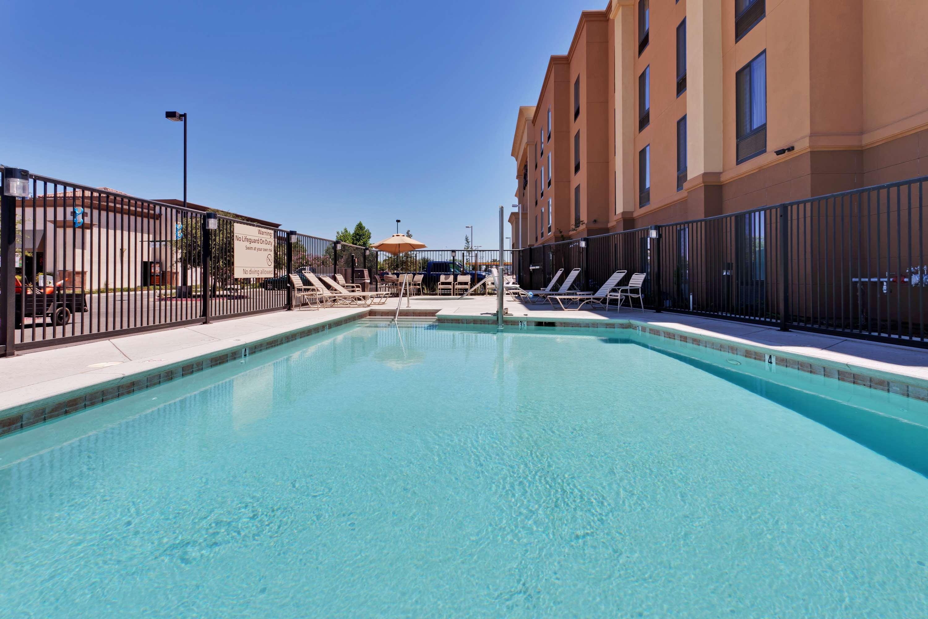 Hampton Inn & Suites Fresno - Northwest Herndon Konforlar fotoğraf