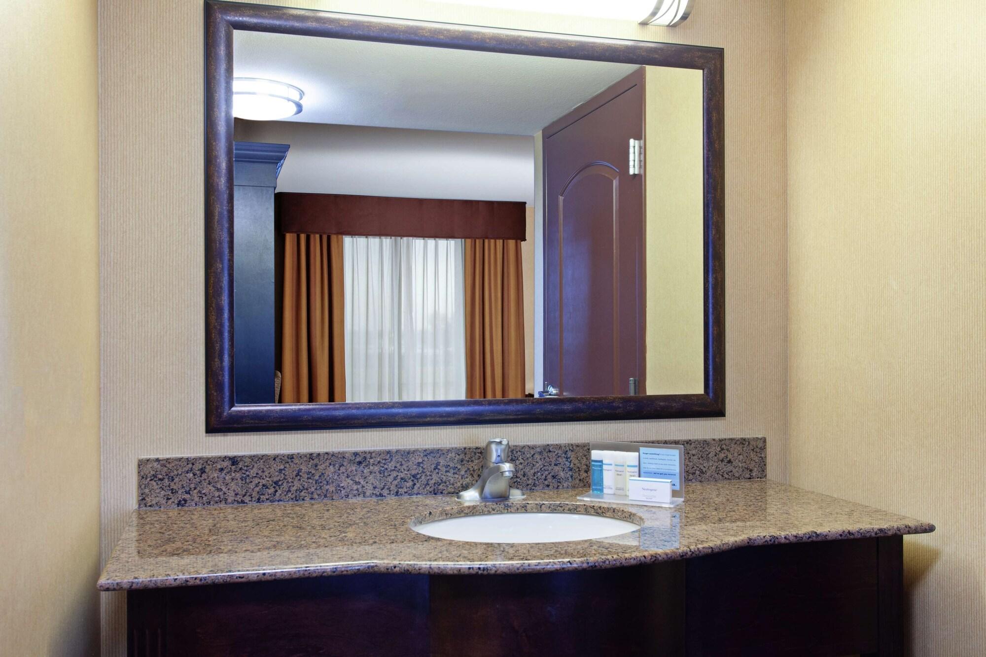 Hampton Inn & Suites Fresno - Northwest Herndon Dış mekan fotoğraf
