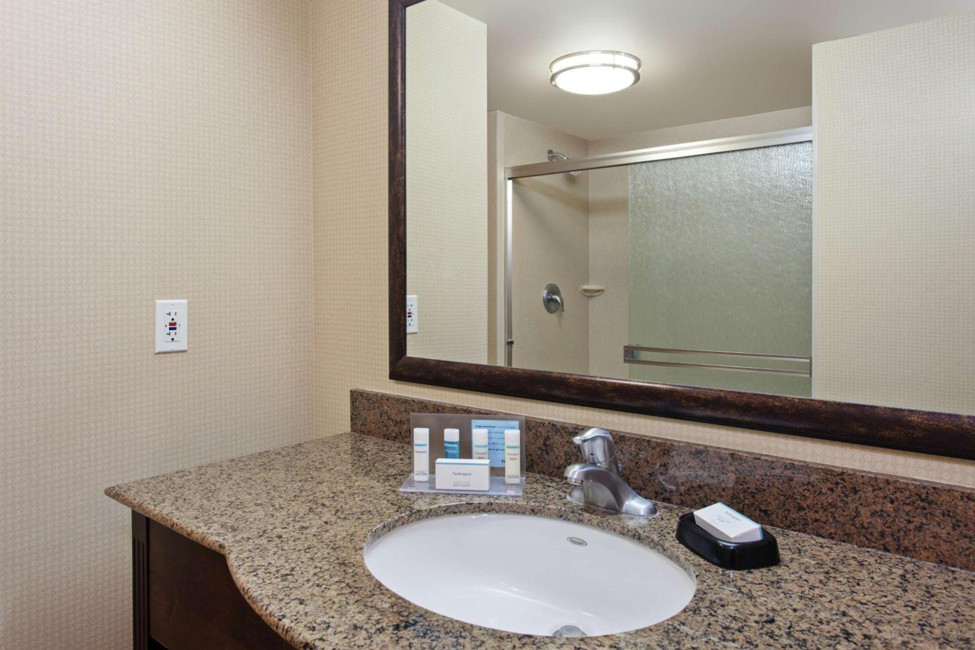Hampton Inn & Suites Fresno - Northwest Herndon Dış mekan fotoğraf